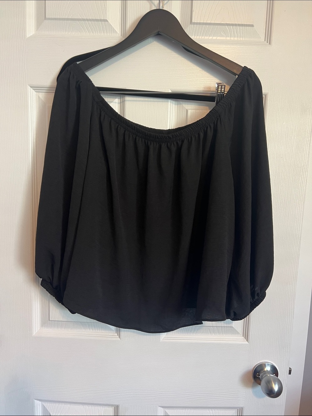 Reitmans Black Off-Shoulder Blouse